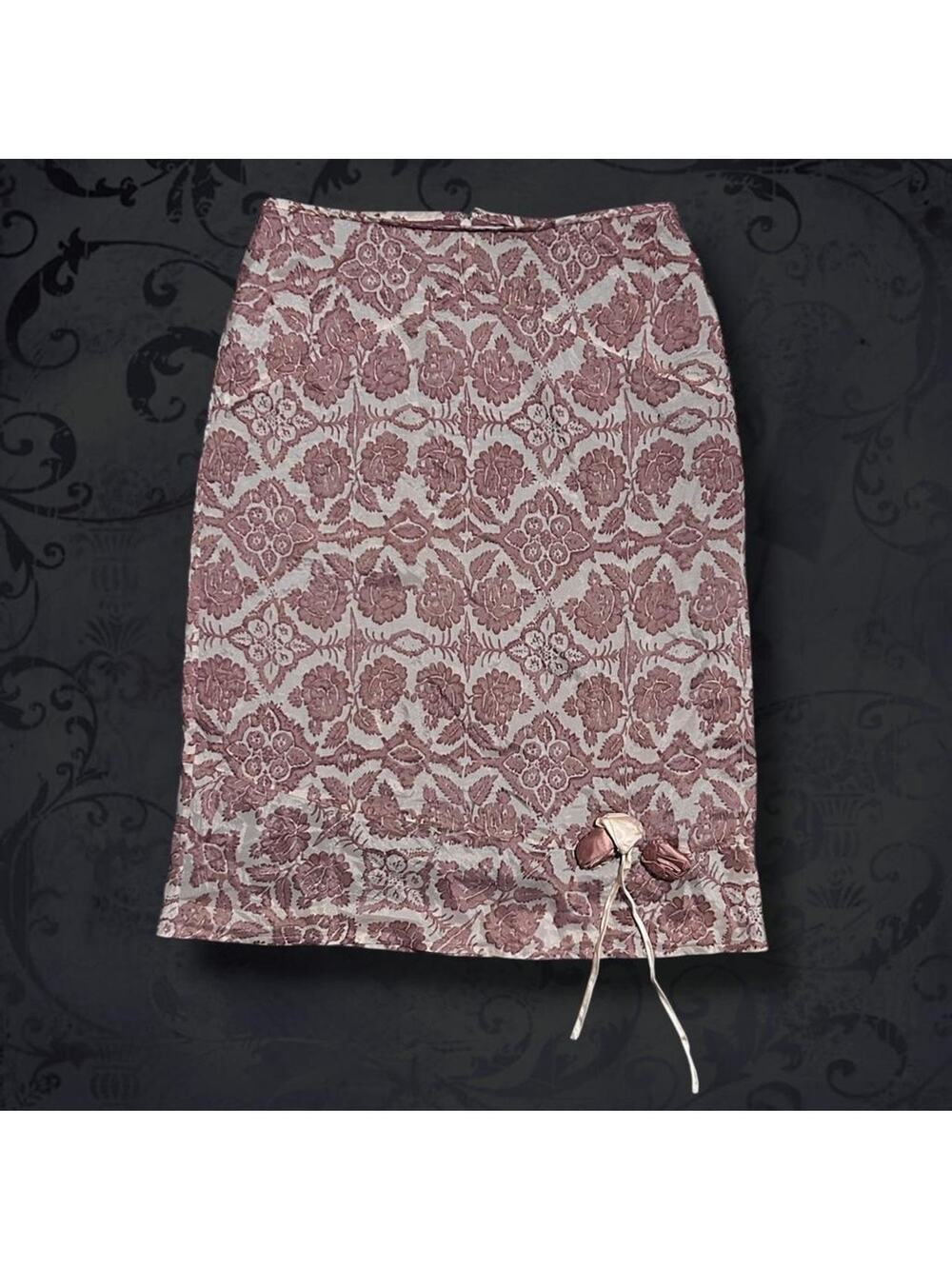 allover whimsi faded floral tapestry print dusty pink skirt